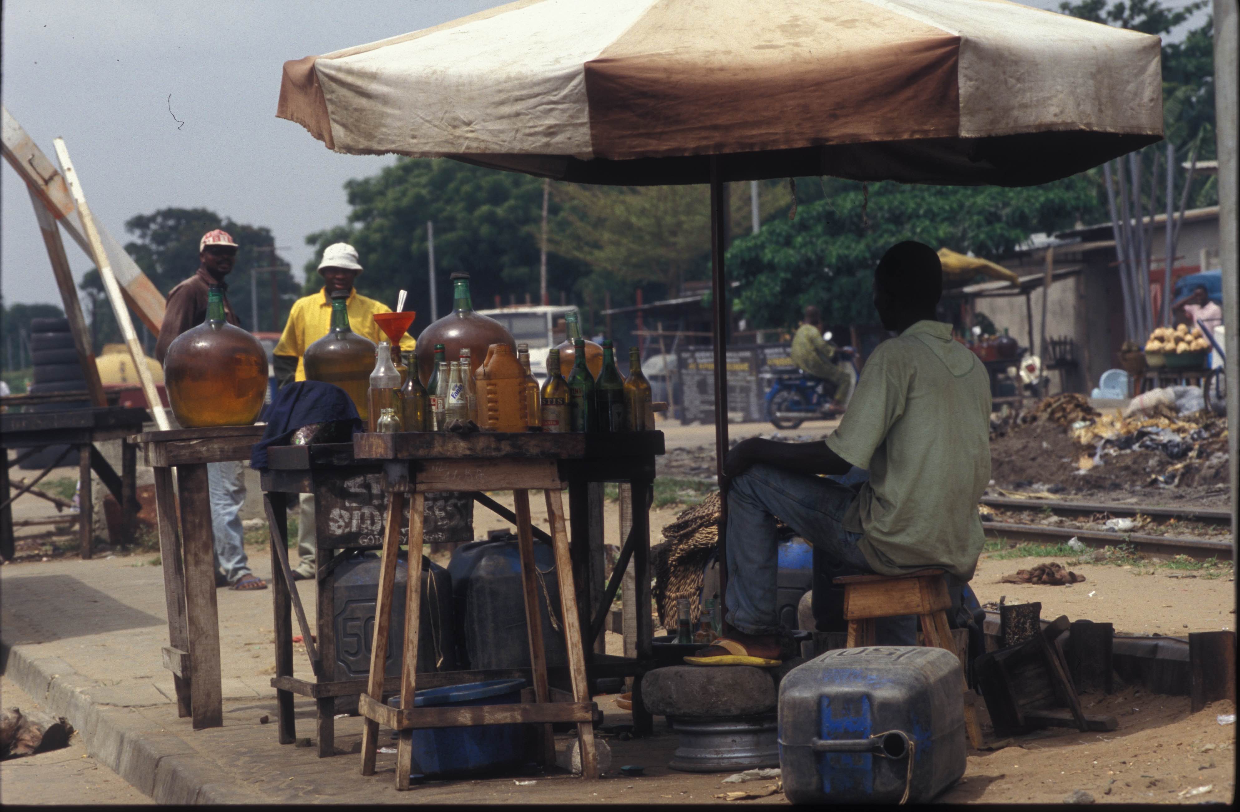 Benin Street vendor-oil-lowres