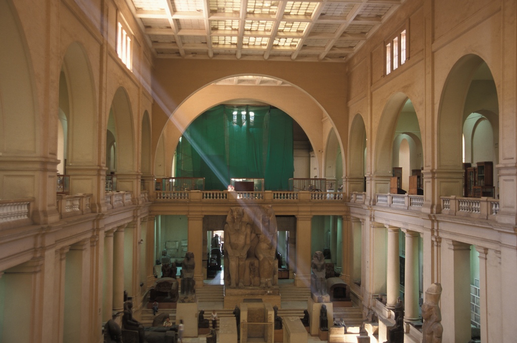 Egypt-National Museum-light