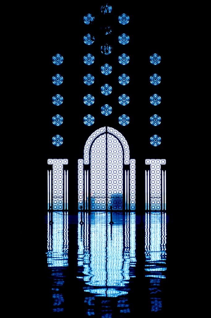 Hassan II-window reflect2--