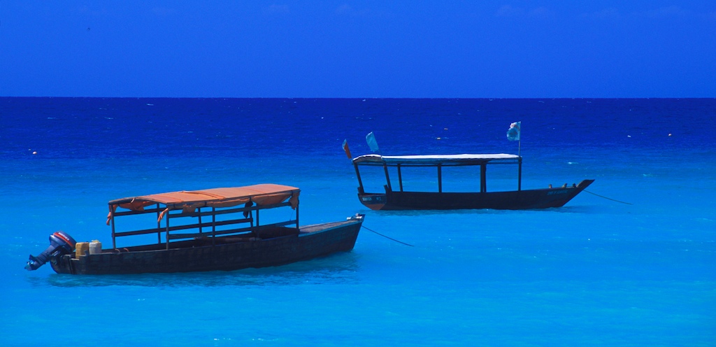 Zanzibar-blueocean-two boat