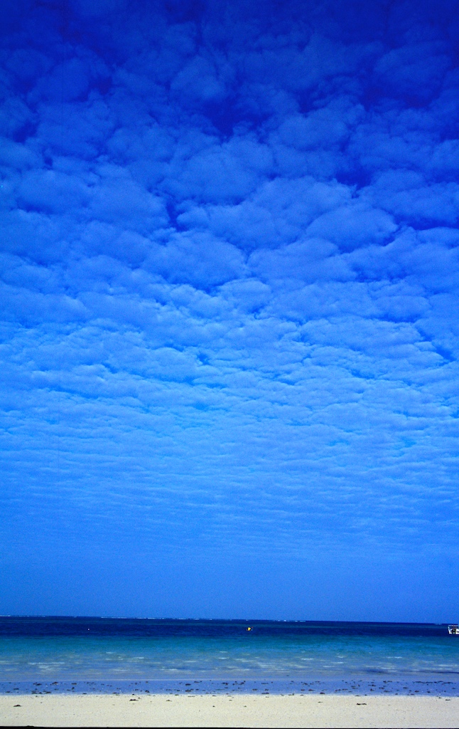 Zanzibar-clouds and sea