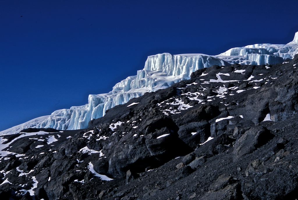 kili-day-glacier firstview